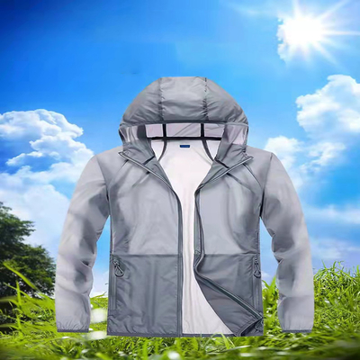 96% Nylon 4% Spandex Bernapas Upf 50 Tahan Matahari Wanita Hoodie Zip Mewah Eco Perlindungan UV Pakaian